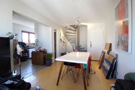 Apartamento para alugar com 120m², 2 quartos e 1 vagaSala