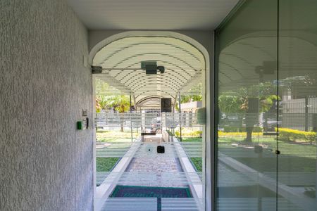 Apartamento para alugar com 125m², 2 quartos e 1 vaga Apartamento para alugar com 125m², 2 quartos e 1 vagaHall de entrada