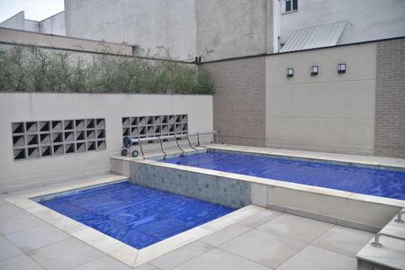 Apartamento à venda com 161m², 3 quartos e 3 vagasÁrea comum - Piscina