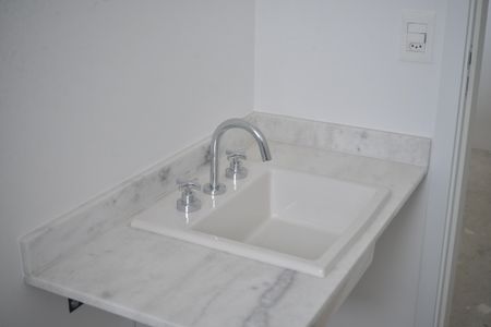 Apartamento à venda com 161m², 3 quartos e 3 vagasBanheiro da Suíte 1