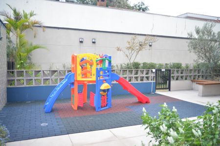Apartamento à venda com 161m², 3 quartos e 3 vagasÁrea comum - Playground