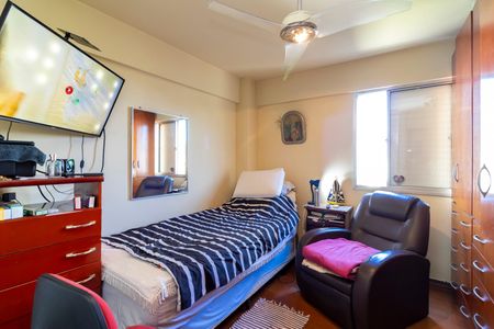 Apartamento à venda com 71m², 2 quartos e 2 vagasQuarto 2