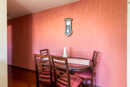 Apartamento à venda com 71m², 2 quartos e 2 vagasSala