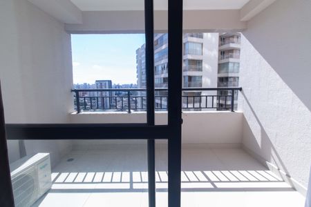 Studio à venda com 30m², 0 quarto e sem vaga Studio à venda com 30m², 0 quarto e sem vagaVaranda