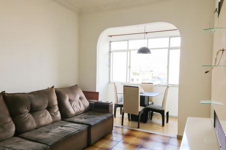 Apartamento à venda com 79m², 2 quartos e sem vagaSala