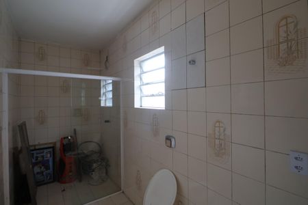 Casa para alugar com 350m², 3 quartos e 2 vagasBanheiro da Suíte