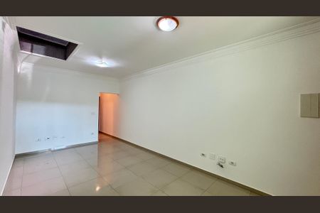 Casa à venda com 124m², 3 quartos e 2 vagas Casa à venda com 124m², 3 quartos e 2 vagasSala