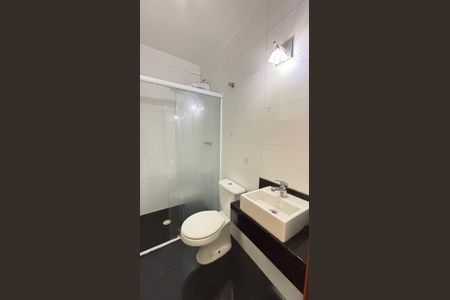 Casa à venda com 124m², 3 quartos e 2 vagas Casa à venda com 124m², 3 quartos e 2 vagasBanheiro