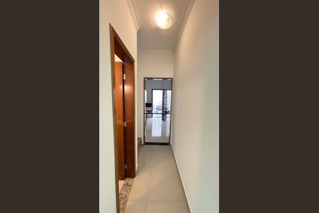 Casa à venda com 124m², 3 quartos e 2 vagas Casa à venda com 124m², 3 quartos e 2 vagasCorredor