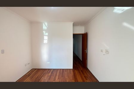 Casa à venda com 124m², 3 quartos e 2 vagas Casa à venda com 124m², 3 quartos e 2 vagasSuite
