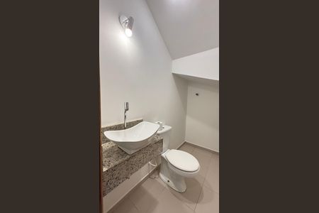 Casa à venda com 124m², 3 quartos e 2 vagas Casa à venda com 124m², 3 quartos e 2 vagasLavabo