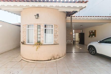 Casa para alugar com 200m², 4 quartos e 5 vagasGaragem