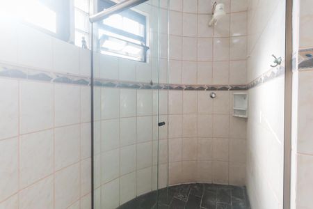 Casa para alugar com 200m², 4 quartos e 5 vagasBanheiro da Suíte 2