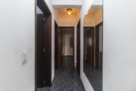 Casa para alugar com 200m², 4 quartos e 5 vagasCorredor
