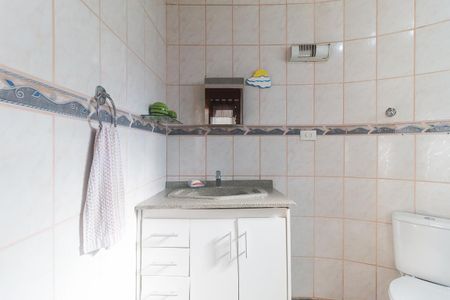 Casa para alugar com 200m², 4 quartos e 5 vagasBanheiro da Suíte 2