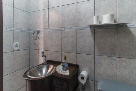 Casa para alugar com 200m², 4 quartos e 5 vagasBanheiro