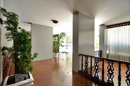 Apartamento para alugar com 140m², 3 quartos e 1 vaga Apartamento para alugar com 140m², 3 quartos e 1 vagaHall social