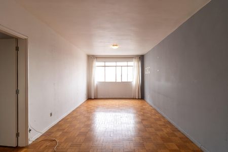 Apartamento para alugar com 140m², 3 quartos e 1 vaga Apartamento para alugar com 140m², 3 quartos e 1 vagaSala