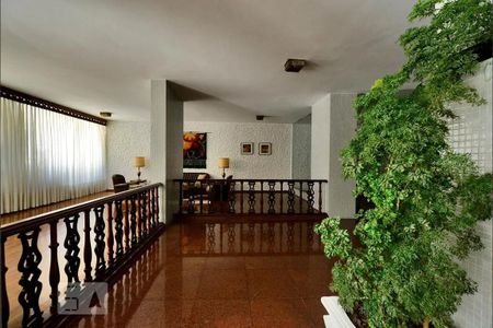 Apartamento para alugar com 140m², 3 quartos e 1 vaga Apartamento para alugar com 140m², 3 quartos e 1 vagaHall social