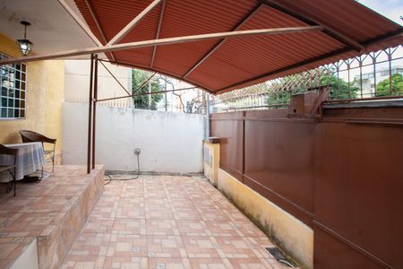 Casa à venda com 250m², 4 quartos e 3 vagasGaragem