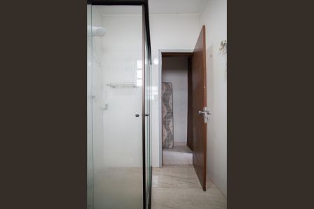 Casa à venda com 250m², 4 quartos e 3 vagasBanheiro da Suíte