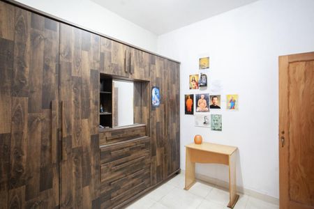 Casa à venda com 250m², 4 quartos e 3 vagasQuarto 2