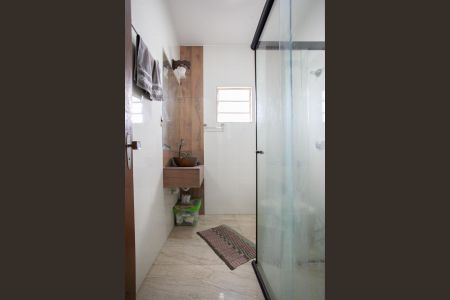 Casa à venda com 250m², 4 quartos e 3 vagasBanheiro da Suíte