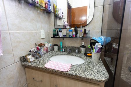 Casa à venda com 86m², 3 quartos e 2 vagasBanheiro/Suite