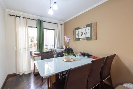 Casa à venda com 86m², 3 quartos e 2 vagasSala