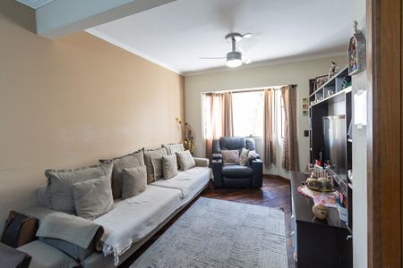 Casa à venda com 86m², 3 quartos e 2 vagasSala