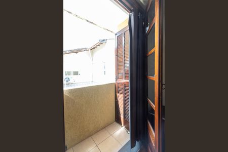 Casa à venda com 86m², 3 quartos e 2 vagasSacada/Suite