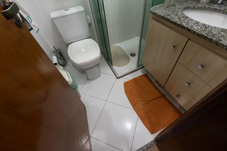 Casa à venda com 86m², 3 quartos e 2 vagasBanheiro