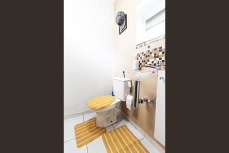 Casa à venda com 86m², 3 quartos e 2 vagasLavabo