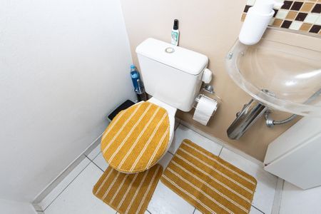 Casa à venda com 86m², 3 quartos e 2 vagasLavabo