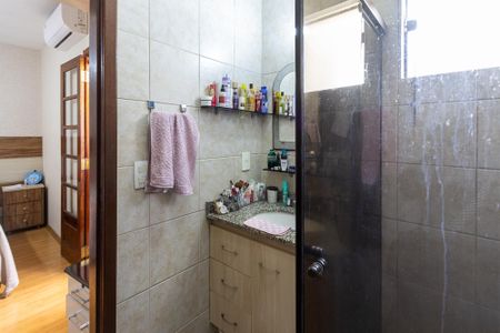 Casa à venda com 86m², 3 quartos e 2 vagasBanheiro/Suite