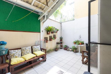 Casa à venda com 86m², 3 quartos e 2 vagasÁrea comum
