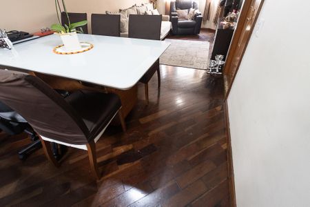 Casa à venda com 86m², 3 quartos e 2 vagasSala