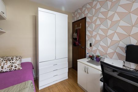 Casa à venda com 86m², 3 quartos e 2 vagasQuarto 2