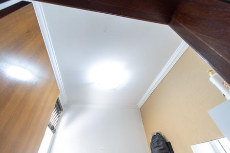 Casa à venda com 86m², 3 quartos e 2 vagasLavabo