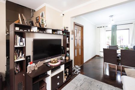 Casa à venda com 86m², 3 quartos e 2 vagasSala