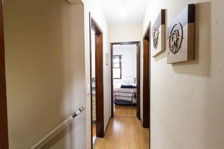 Casa à venda com 86m², 3 quartos e 2 vagasCorredor