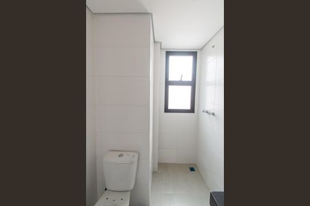 Casa de condomínio à venda com 168m², 3 quartos e 2 vagasBanheiro Social