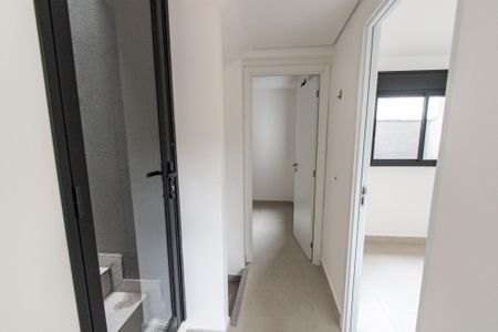 Casa de condomínio à venda com 168m², 3 quartos e 2 vagasCorredor