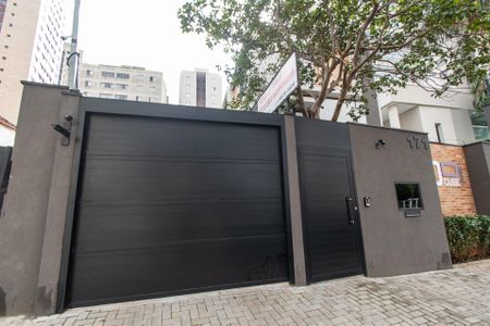 Casa de condomínio à venda com 168m², 3 quartos e 2 vagasFachada