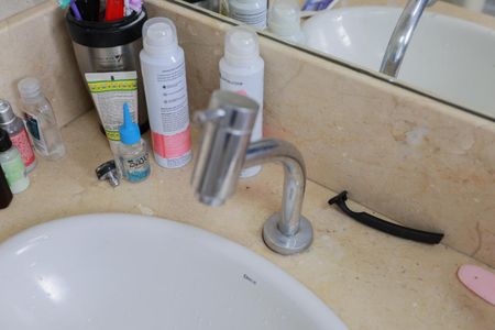 Apartamento à venda com 50m², 2 quartos e 1 vagaBanheiro Social