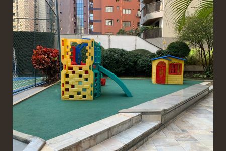 Apartamento à venda com 182m², 4 quartos e 3 vagas