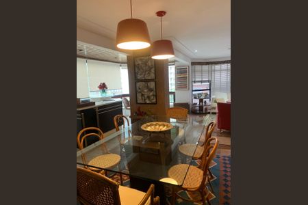 Apartamento à venda com 182m², 4 quartos e 3 vagas