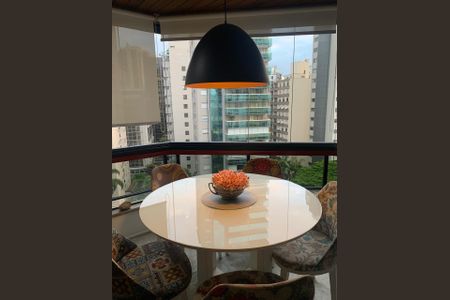 Apartamento à venda com 182m², 4 quartos e 3 vagas