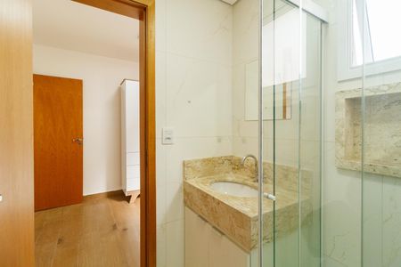 Casa para alugar com 110m², 2 quartos e 1 vagaBanheiro da Suíte