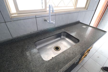 Apartamento para alugar com 99m², 2 quartos e sem vagaCozinha